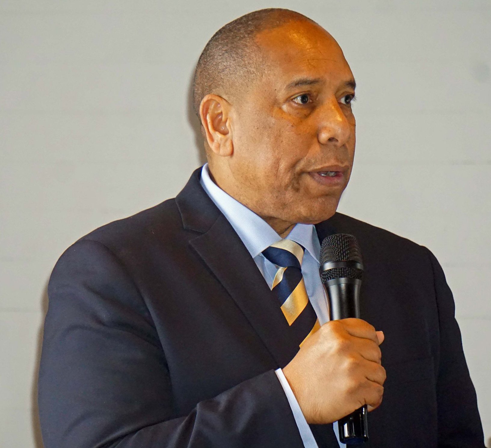 Republican gubernatorial candidate Semi Bird, during a Port Townsend appearance on May 4. Beacon photo by Charlie Bermant
