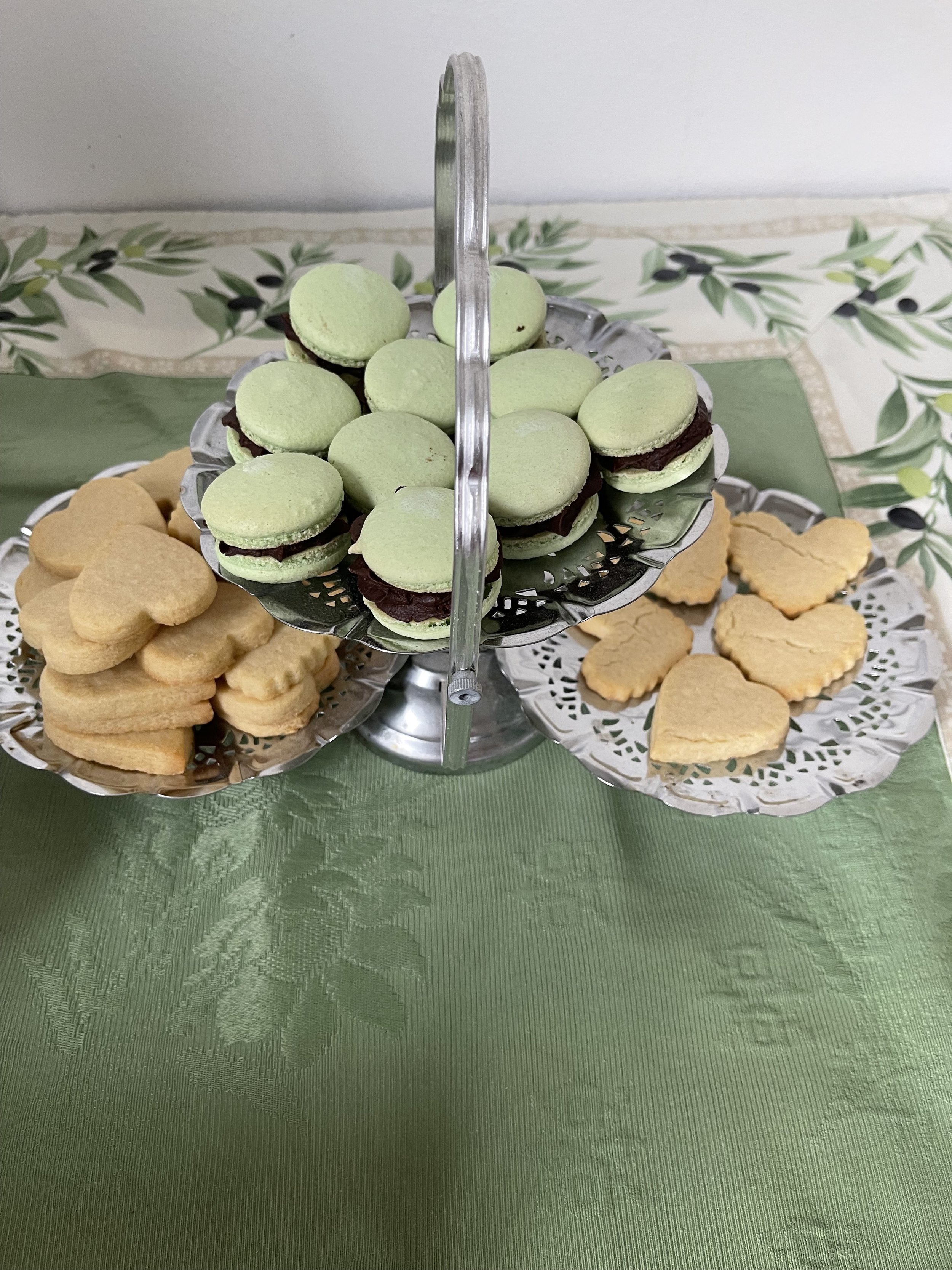   Cookies and tea after a Poetry Walk. Photo by Rufina Garay  